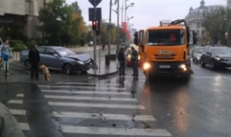 Accident rutier violent, in Capitala, pe strada Batistei de langa Intercontinental