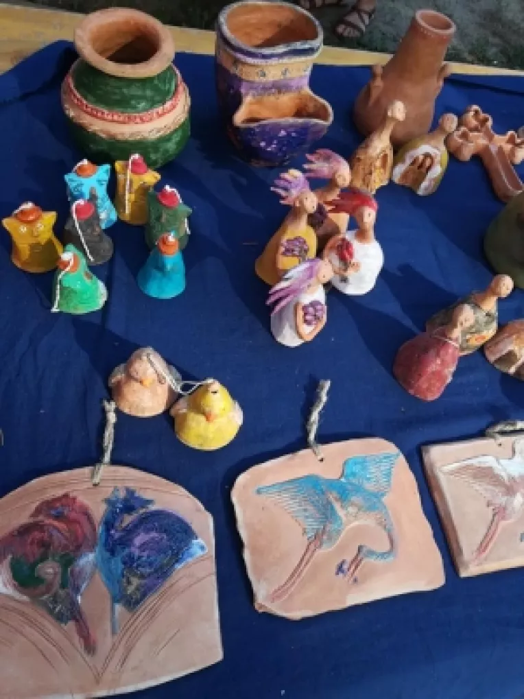 Adriana Untilov a venit cu ceramica picata la MTR