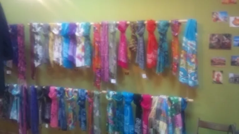 Aman Ralhan: "Anul acesta am introdus noile modele de haine si saluri valorificate prin motivele etnice ale Indiei!"