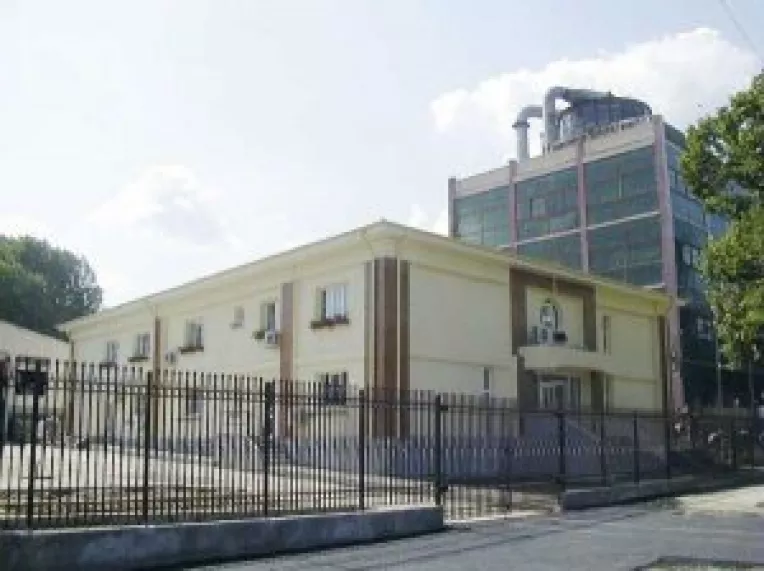 Angajati doar pe hirtie