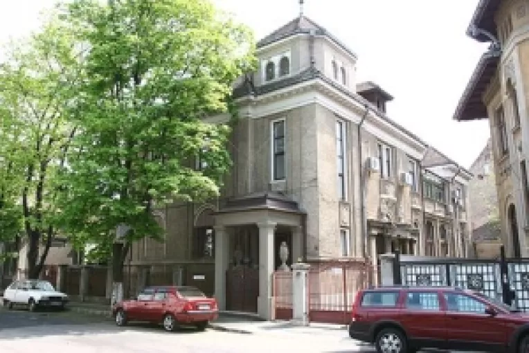 Basescu: "Sa traiesc bine!"