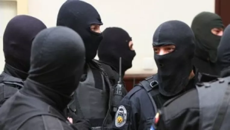 Jafuri: Deficiente ale sistemului de paza la banci, la case de schimb valutar