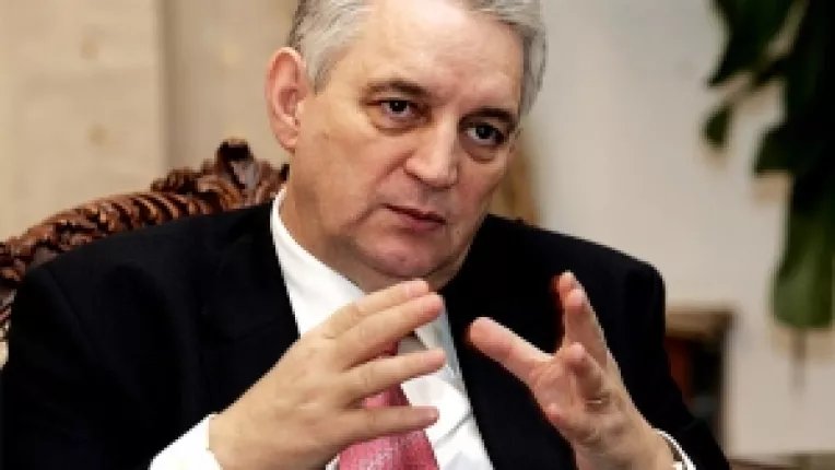 Liderul senatorilor PSD despre sansele lui Mircea Geoana la prezidentiale