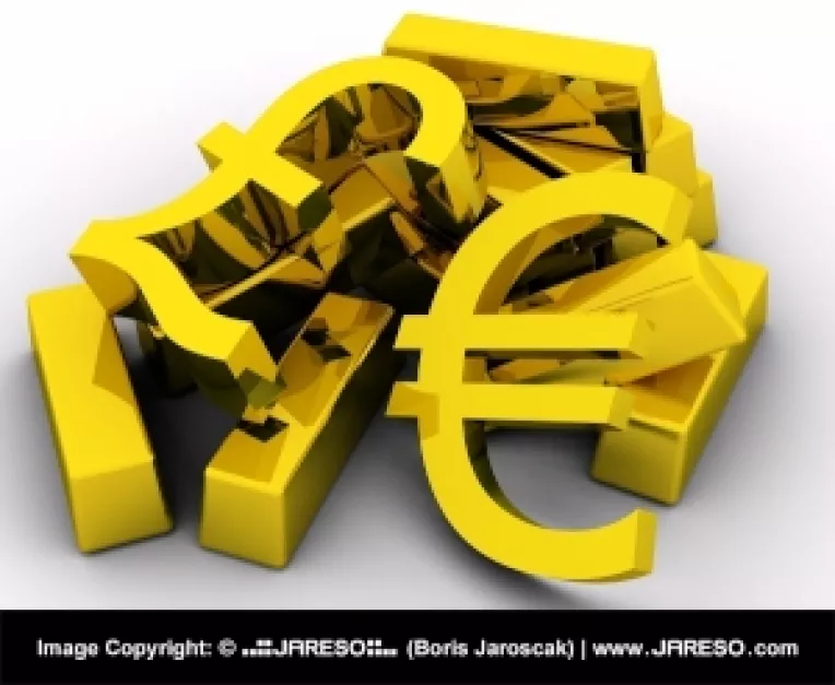 Lira sterlina s-a prabusit, Euro scade, pretul aurului este in urcare