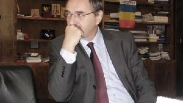 Marinescu, tras pe dreapta