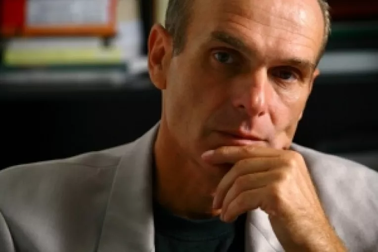 Pasare, o proza scurta de Cristian Tudor Popescu, in ziarul Gandul