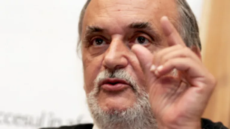 Patriciu a preluat fondul de investitii in constructii Fabian