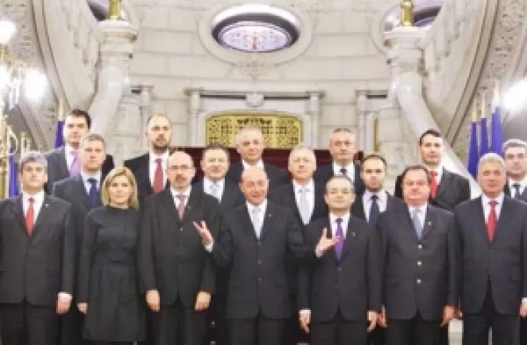 Romania se scufunda: Cui ii pasa?