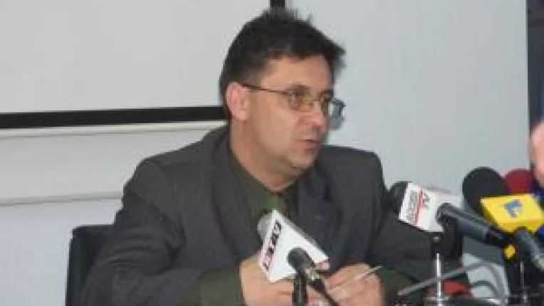 SC BEST nu renunta la creantele SNLO