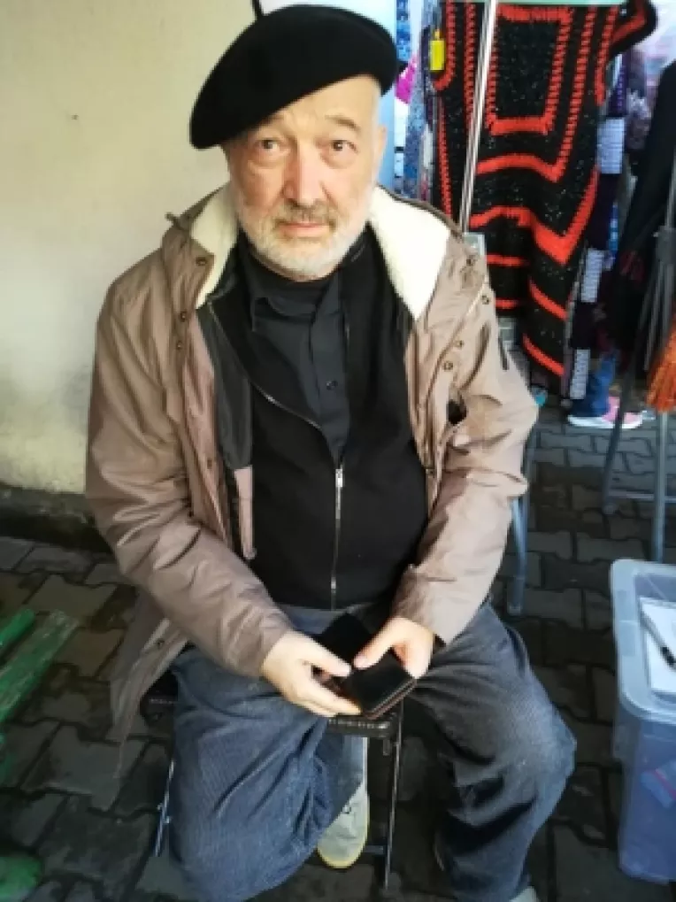 Scriitorul Stelian Tanase: Lumea vrea sa citeasca o carte buna si s-a saturat de politica!