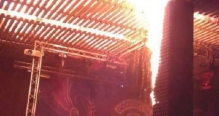 Unei fete care incerca sa se salveze din incendiul de la Colectiv i-a fost furata geanta